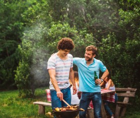 Talk to friends HD picture