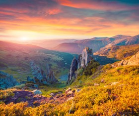 The sun shines around the beautiful mountains and rivers 01