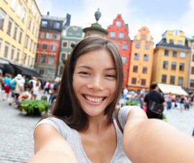 Travel happy self-timer woman HD picture