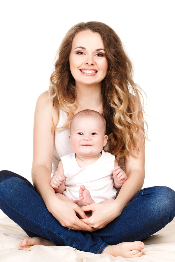 Young mother with baby HD picture 03