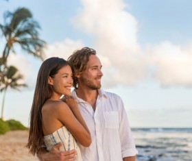 Beach vacation couple HD picture