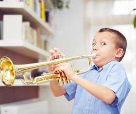 Bring small children HD picture