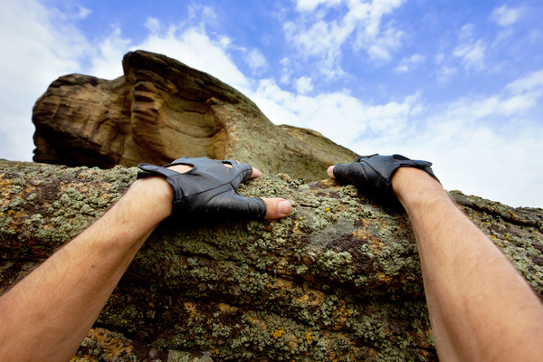 Climbing HD picture