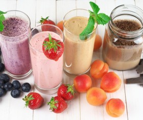 Milkshakes and fruit HD picture