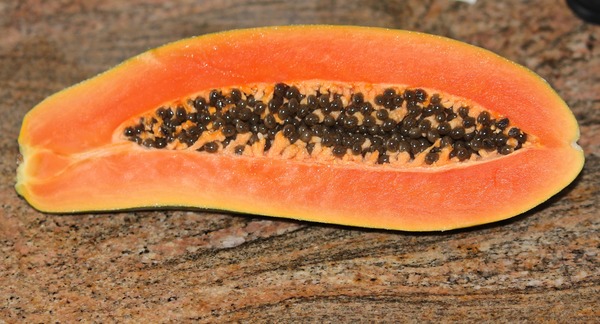 Cut fresh papaya Stock Photo