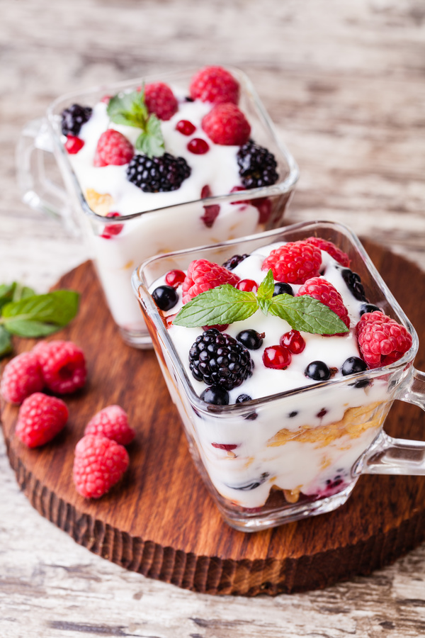 Stock Photo Yogurt with muesli and berries 07