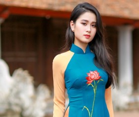 Dignified atmosphere cheongsam beauty Stock Photo