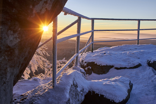 Glaring sunshine and beautiful winter snow scene Stock Photo 08