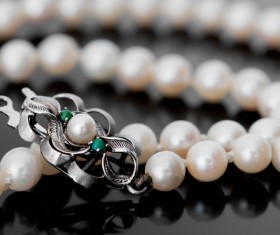 Pearl necklace Stock Photo 02