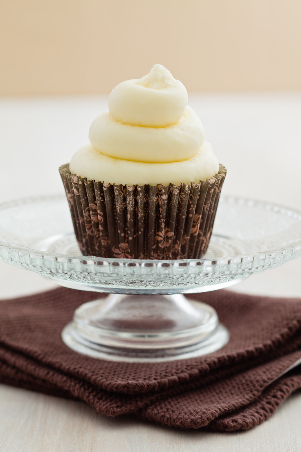 Vanilla cupcake Stock Photo 07