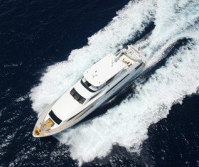 Fast-moving yacht Stock Photo 09