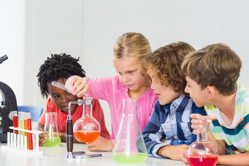 Primary school students in chemistry lab class Stock Photo 02