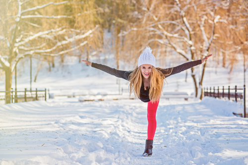 22 Creative Winter Photoshoot Ideas - Whimsical Winter Photography Guide |  Fotografía de invierno, Fotos invierno, Fotografía de nieve