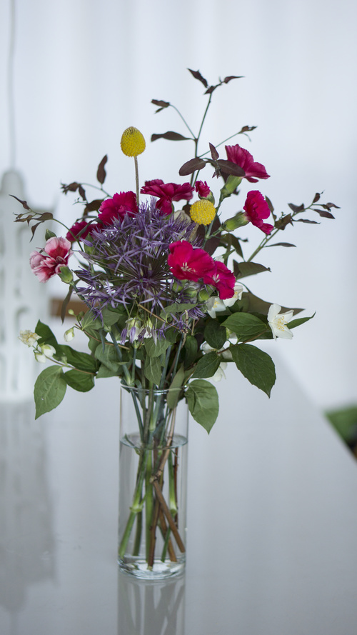 Flower arrangement in the room Stock Photo 08