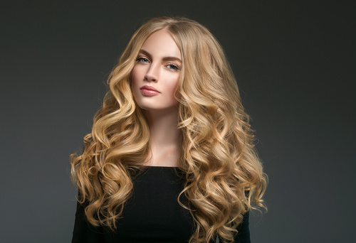 Long blonde hair girl with curls - wide 6