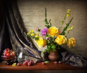 Stock Photo Grape fruit with yellow rose close-up photography