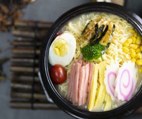 Delicious and delicious instant noodles Stock Photo 07