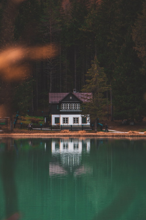 Lakeside cabin scenery Stock Photo