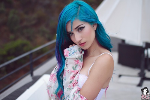 Girlswithneonhair